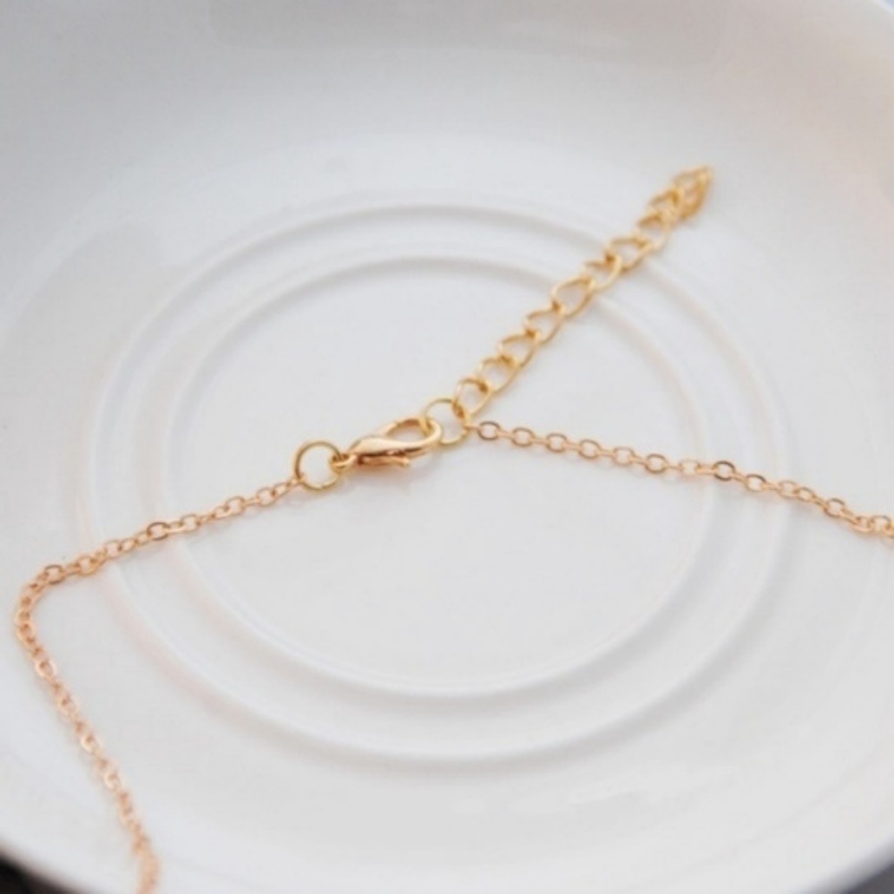 Dainty Heart Necklace [Gold] - Picture 3 of 6